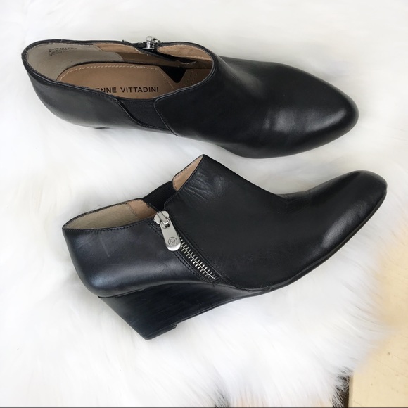 lucky brand clog sandals